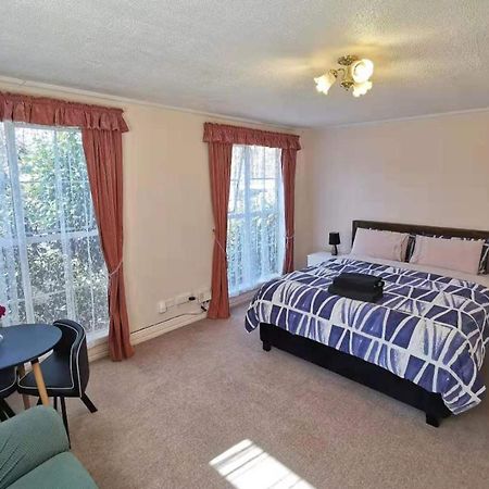 Large Private Room In Modern Stylish House Dunedin Kültér fotó